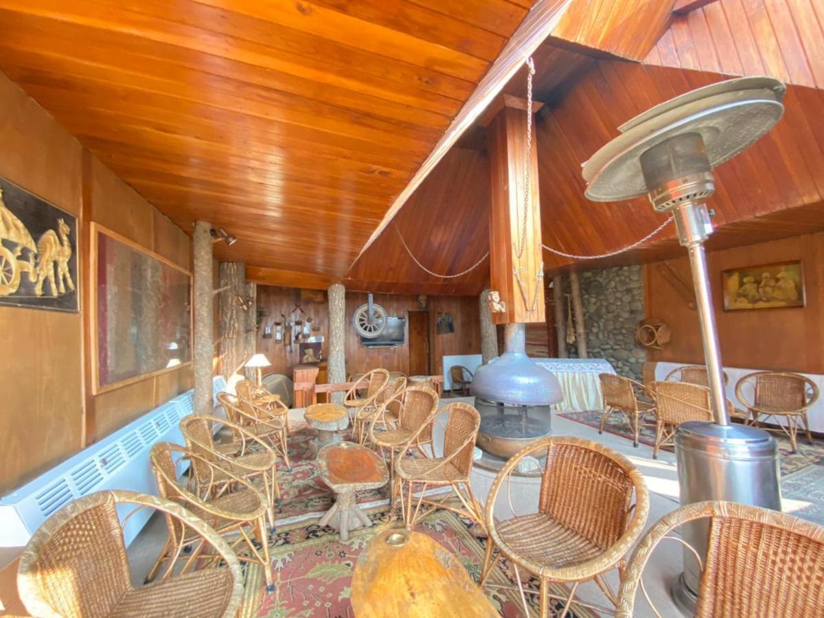 Pahalgam Hotel Exterior photo